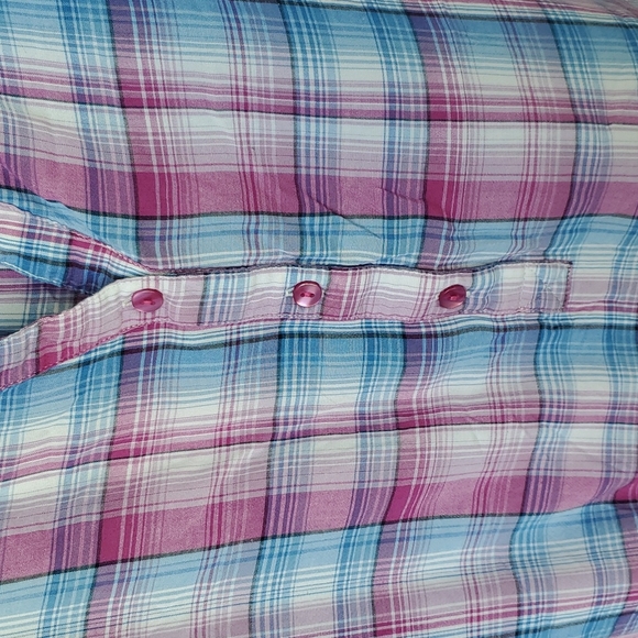 3/$30 Northern Reflections Sleeveless Rayon Top - Picture 4 of 7